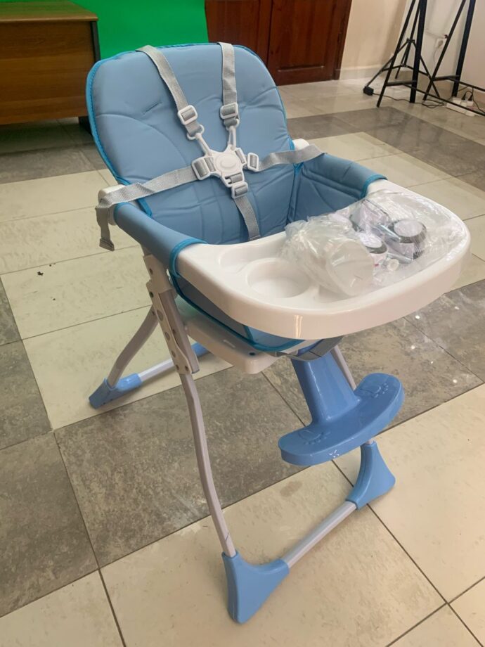 ⁦Chaise Haute pour Bébé Pliable et Portable – كرسي أطفال متحرك⁩ - الصورة ⁦8⁩